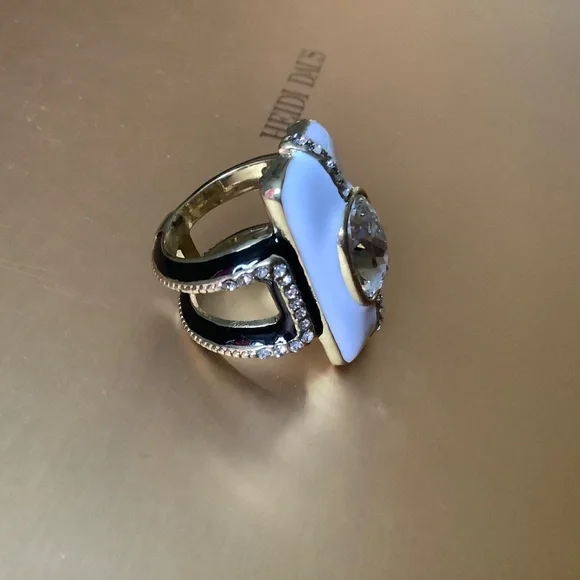 Heidi Daus New Century Crystal & Enamel Art Deco Ring  White Black SZ 10 - Picture 6 of 13